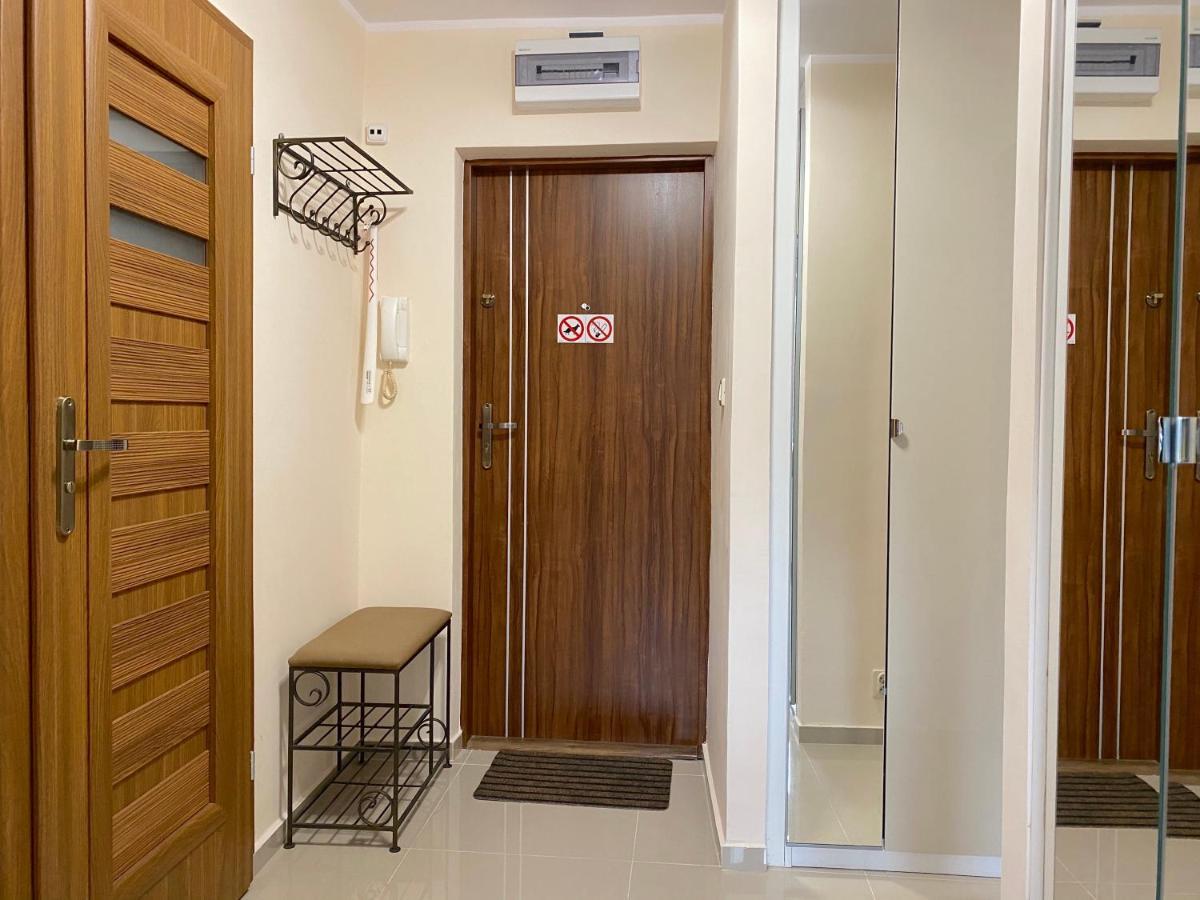 Swish Apartment -10 Min To Old Town Gdansk,Pkp & Shopping Mall المظهر الخارجي الصورة