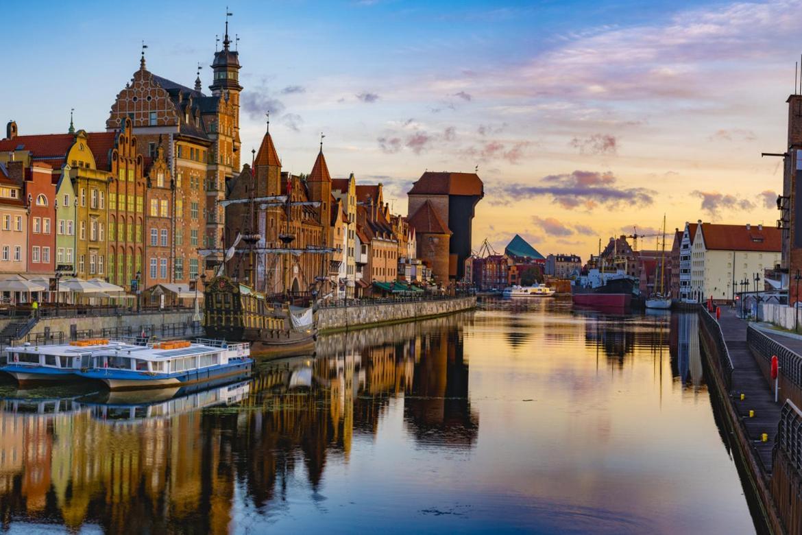 Swish Apartment -10 Min To Old Town Gdansk,Pkp & Shopping Mall المظهر الخارجي الصورة